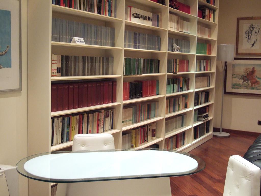 Loft Piazza Universita Catánia Kamer foto